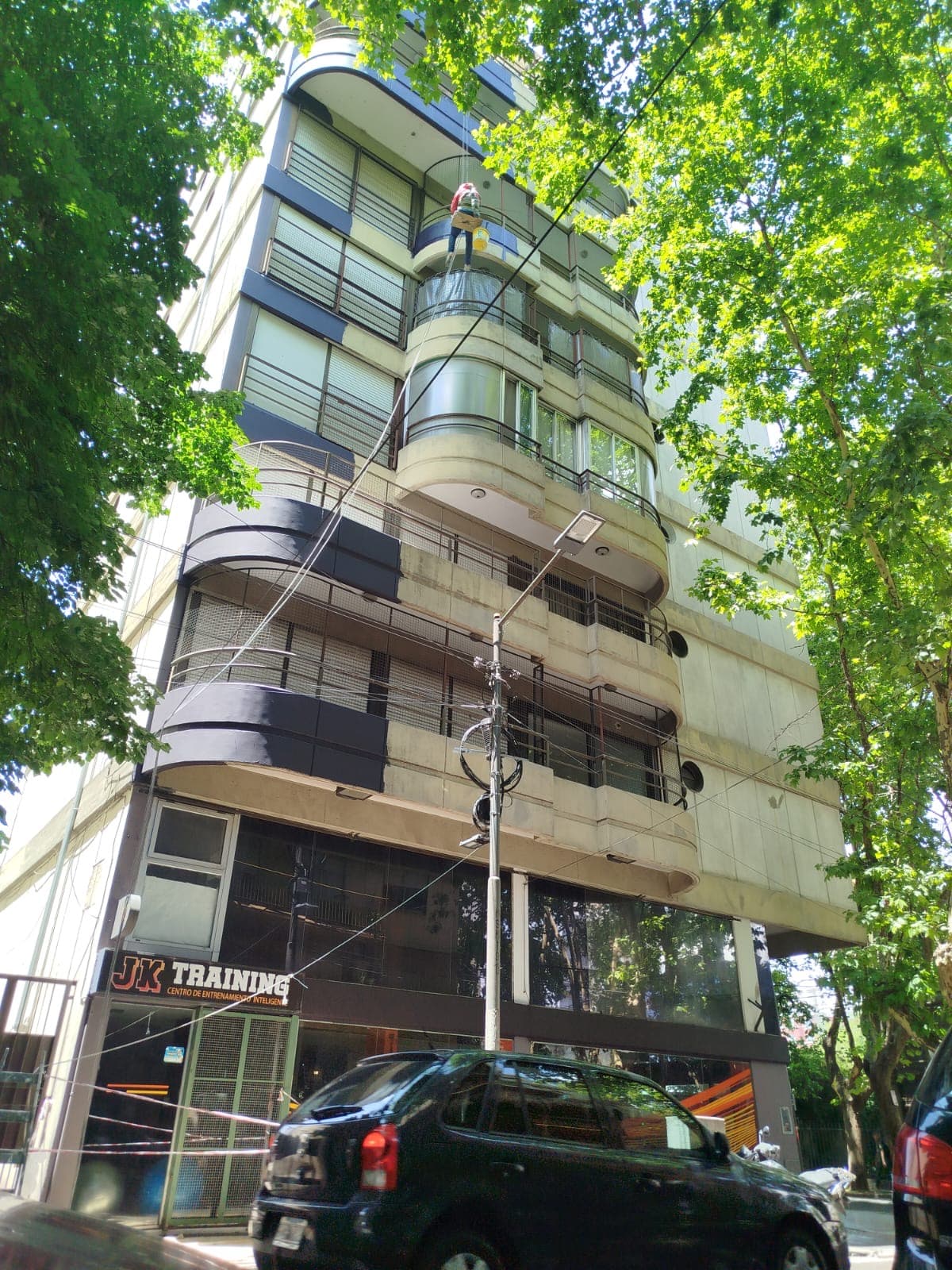 Antes — Pintura Frente del Edificio